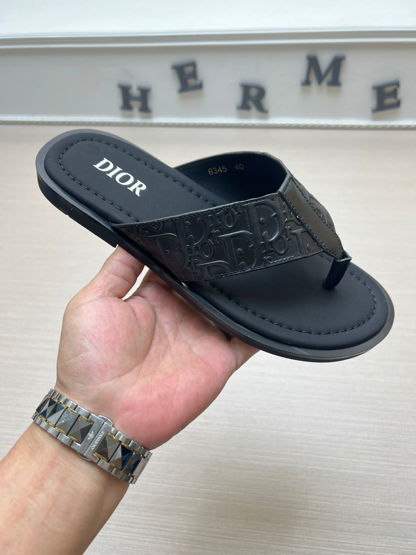 54D80ZDE Stylish slippers