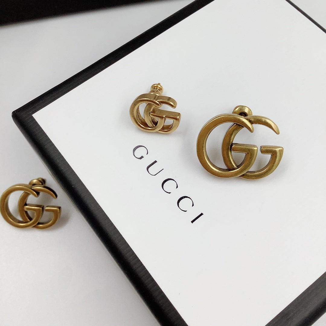 1B45EDE Stylish Earrings
