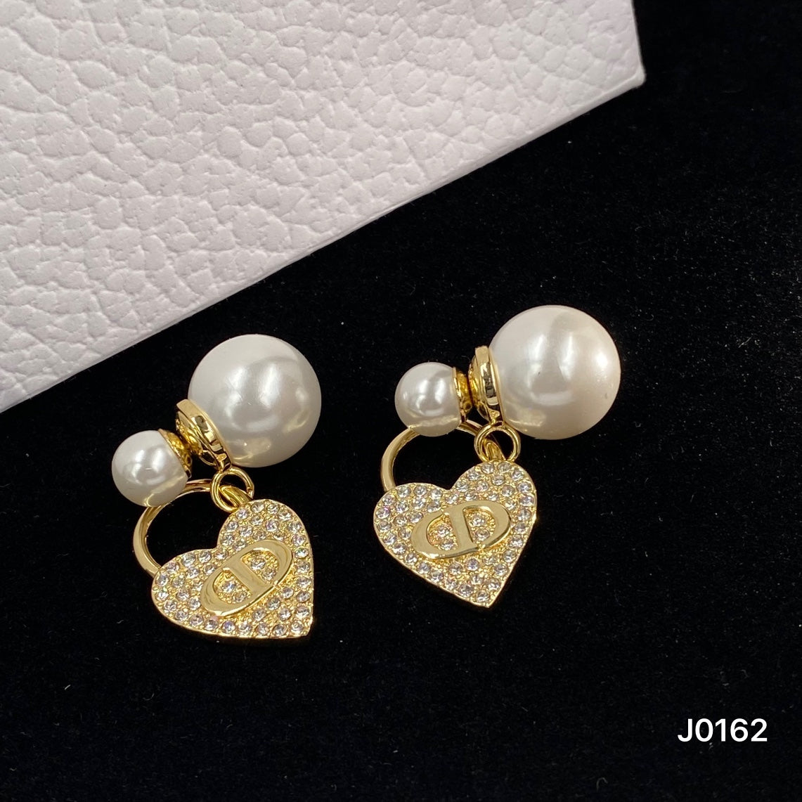 1YD219EDE Stylish Earrings