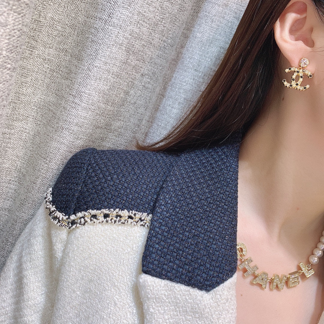 1YC403EDE Stylish Earrings