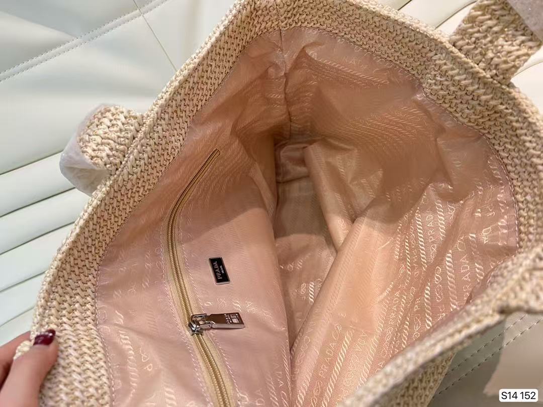 155NPD3BDE Stylish Woven bag