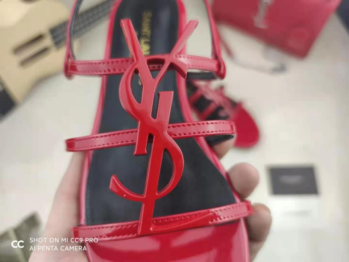 2XSL152ZDE Stylish leather sandals
