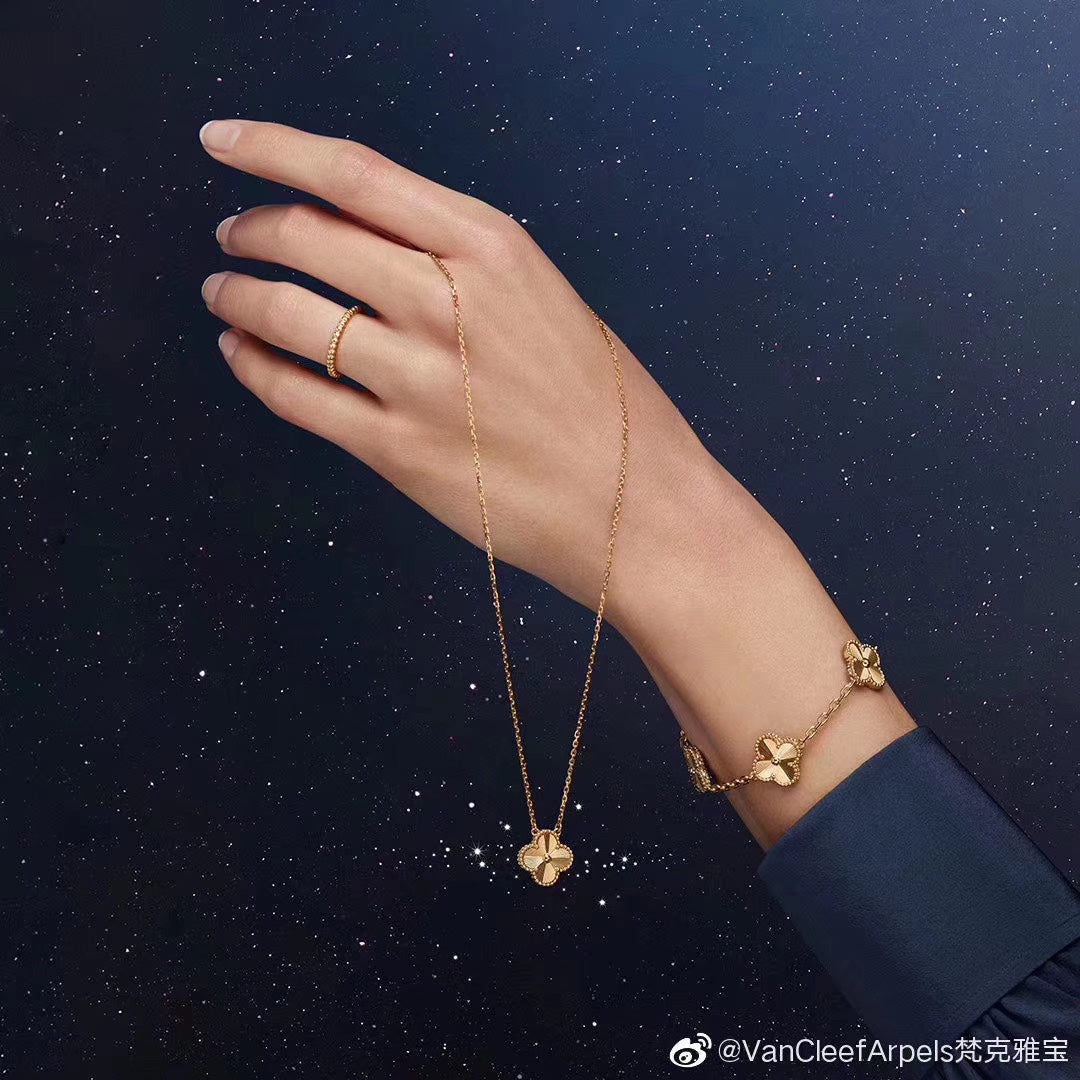 5XVA161XDE Stylish High quality jewelry