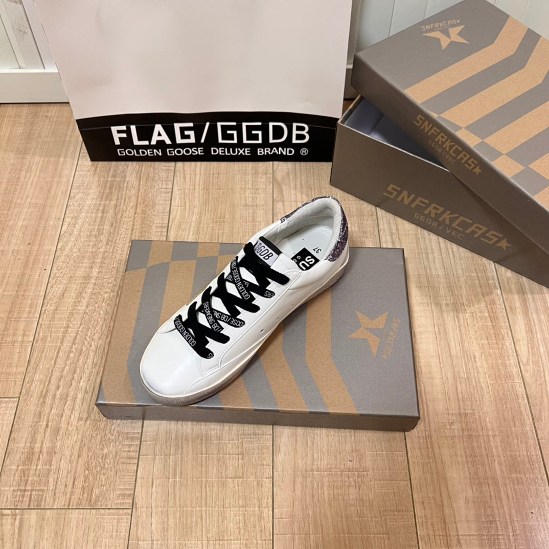 14GE111ZDE Stylish shoes
