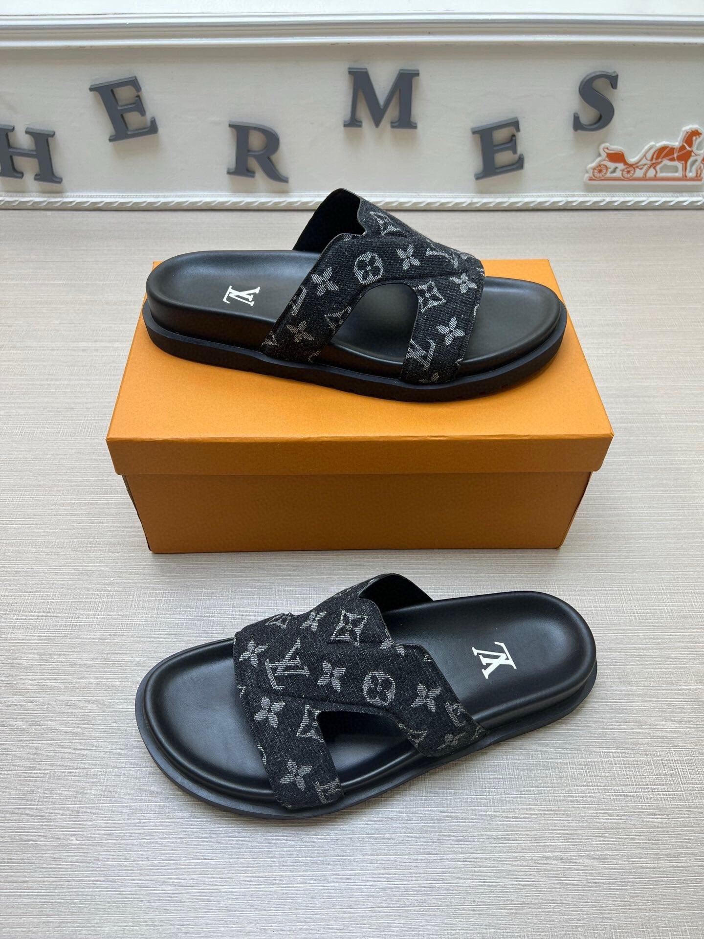 5LE226ZDE Stylish Slippers