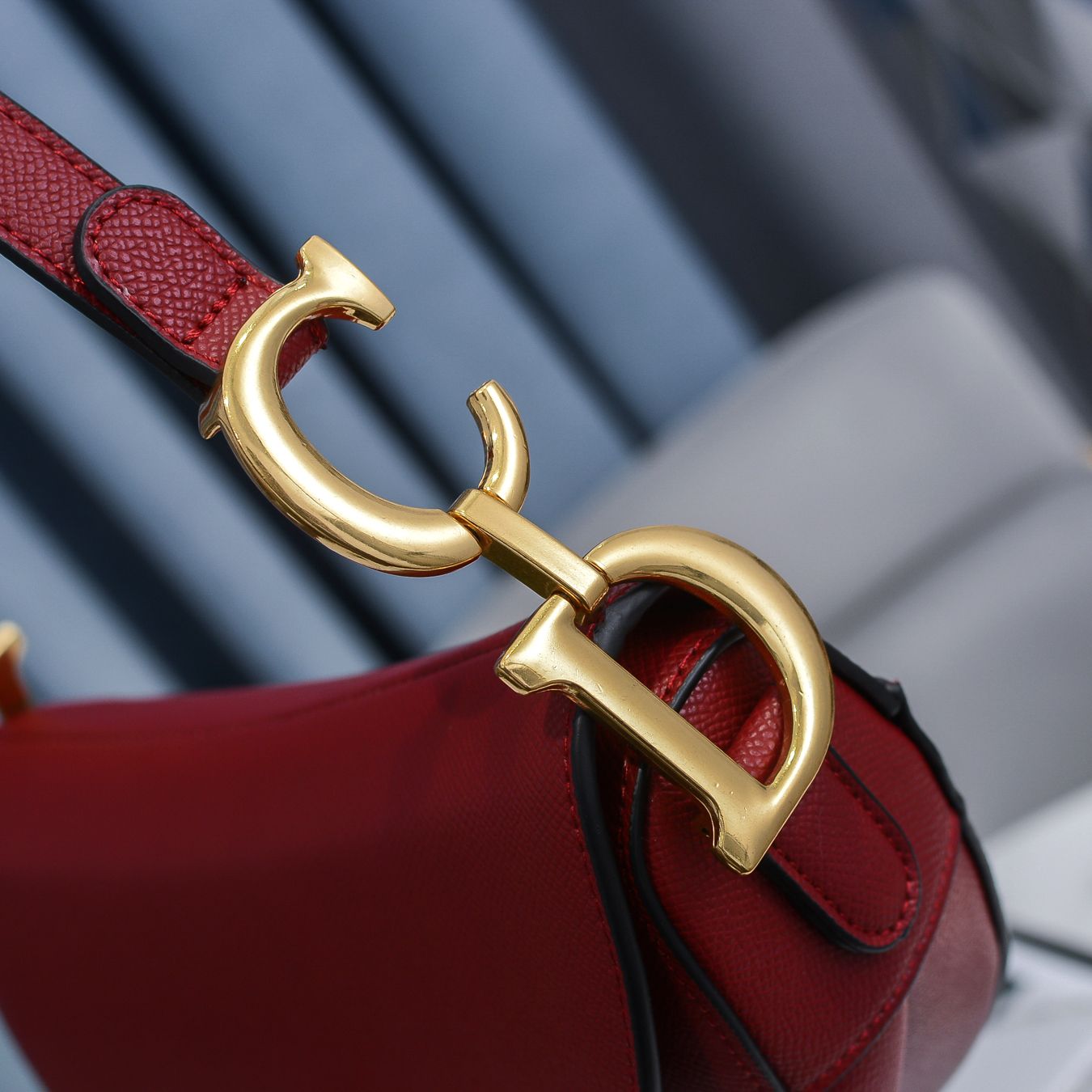 5E15BDE Stylish leather bag