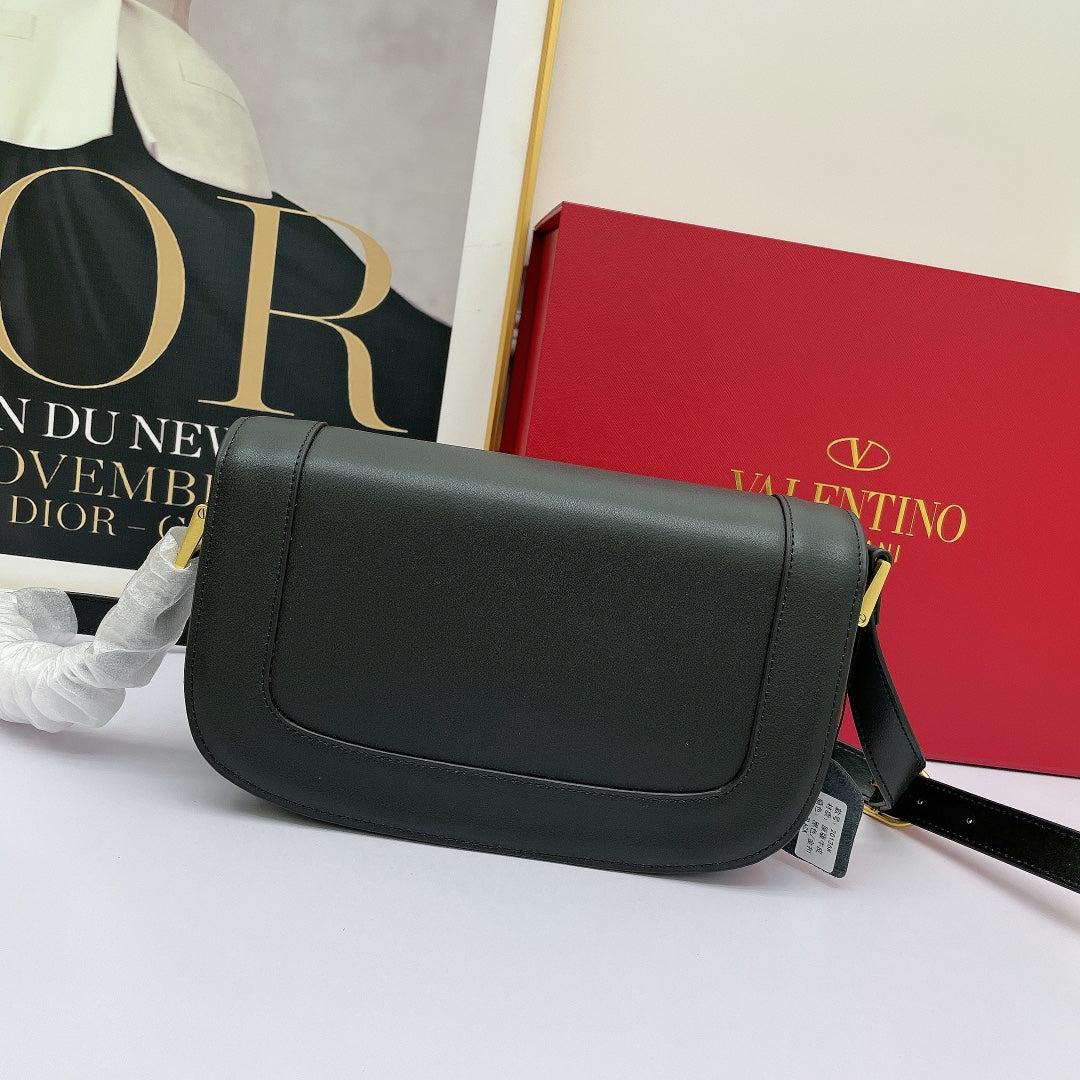 5A45BDE Stylish leather bag
