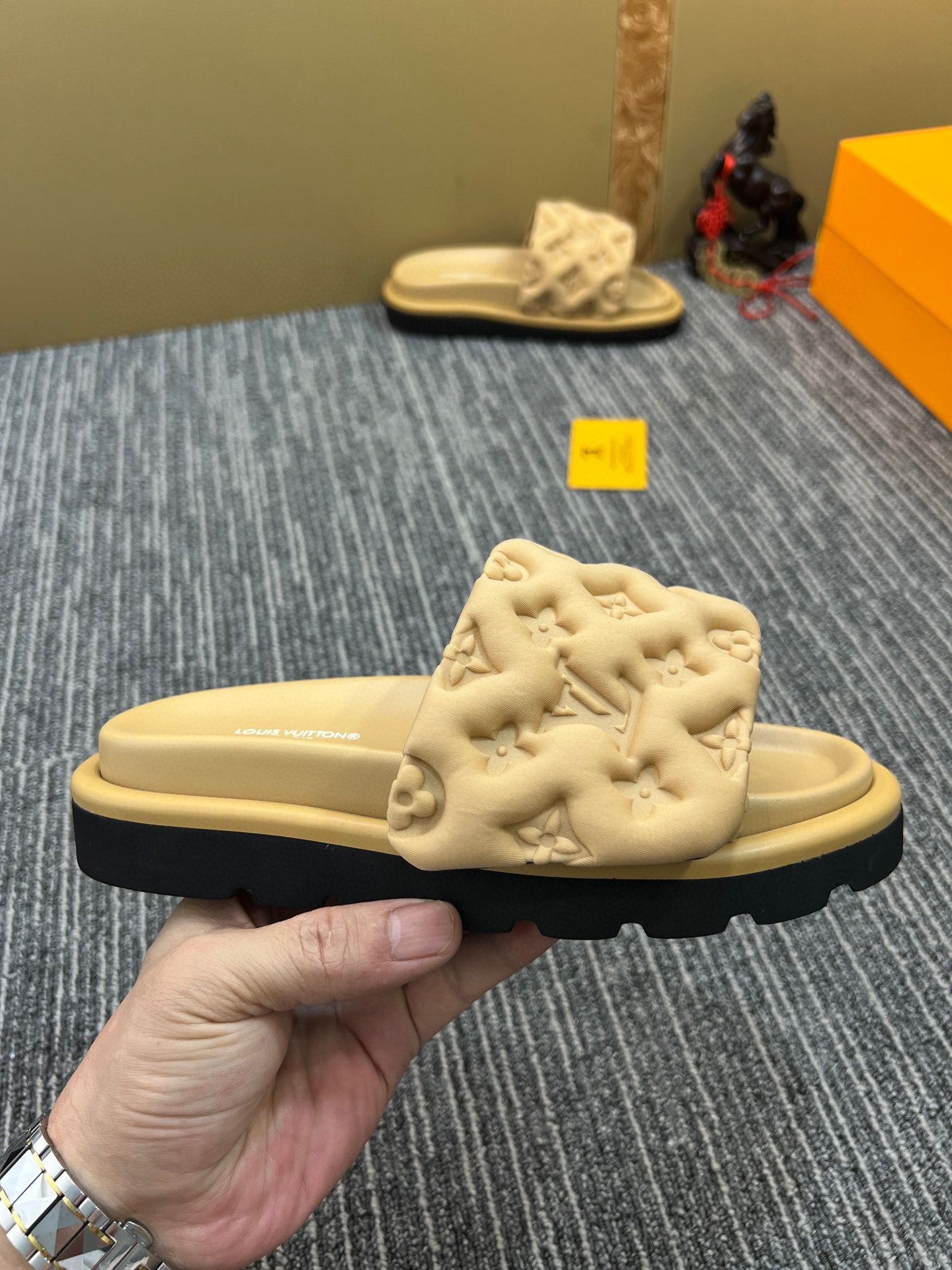 5XE119ZDE Stylish leather quality Slippers