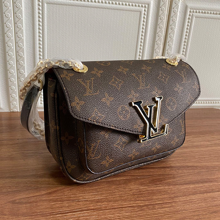 1E55BDE Stylish leather bag