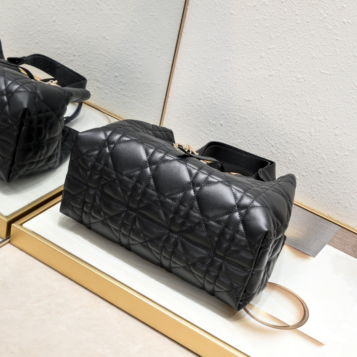 2XD359BDE Stylish leather bag