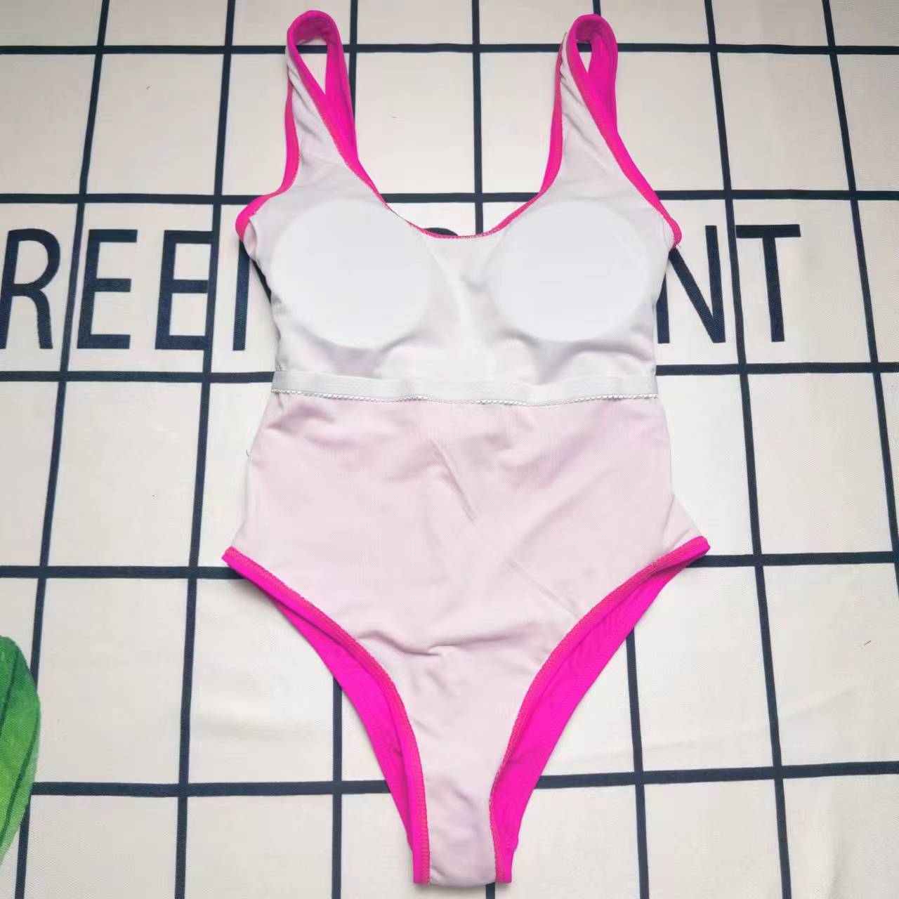14V130YDE Stylish Bikini swimsuit