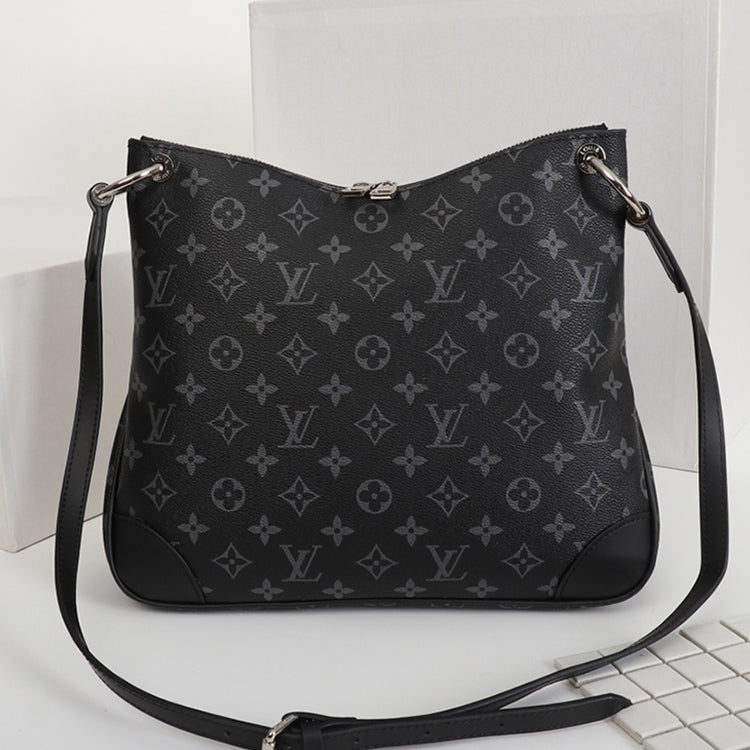 1E09BDE Stylish leather bag