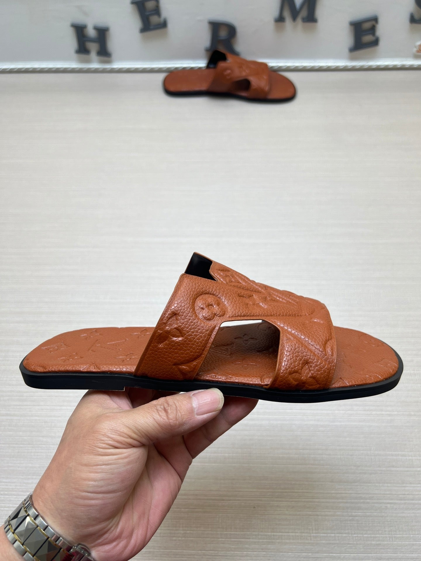 54E34ZDE Stylish slippers