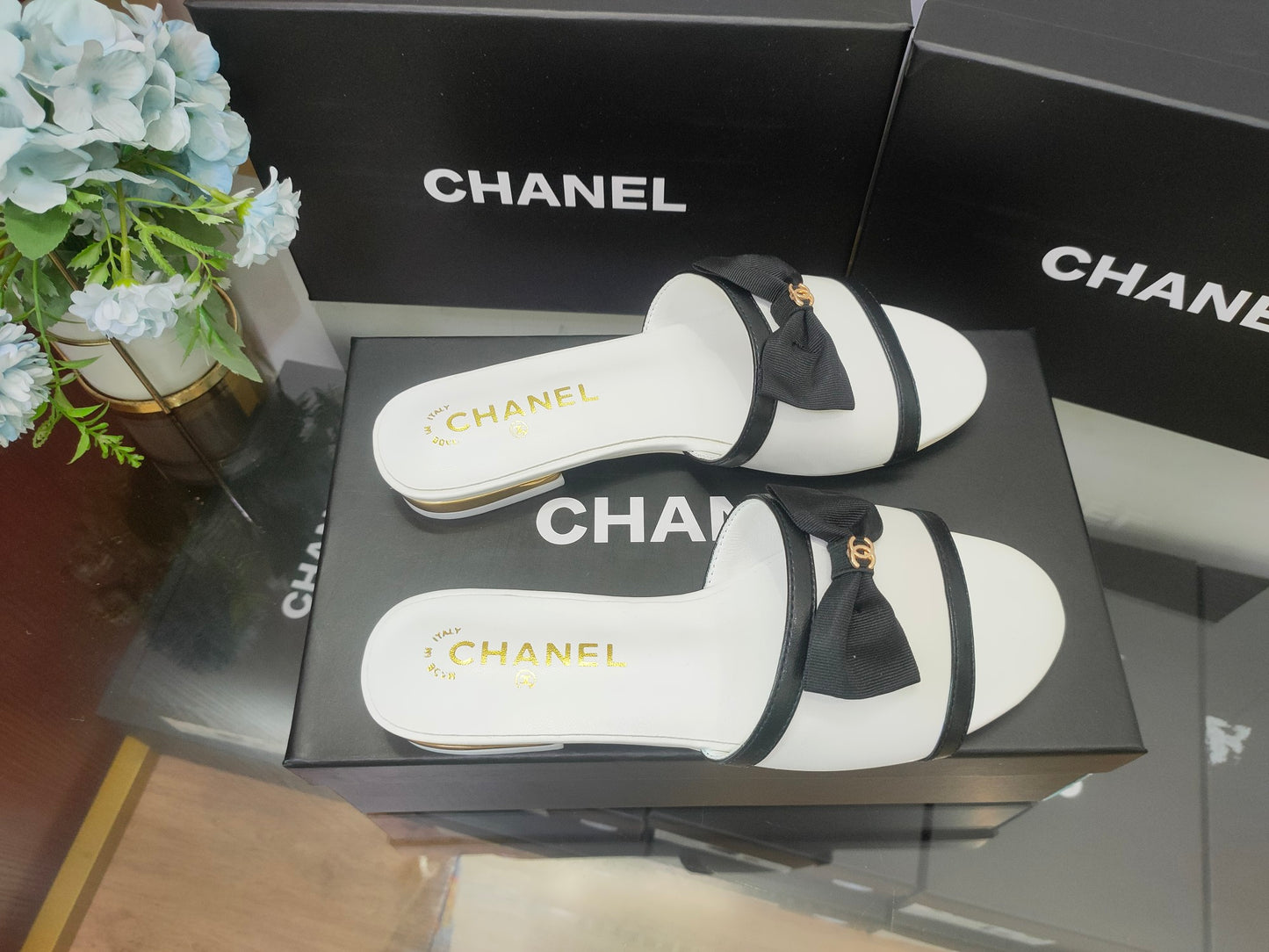 14C31ZDE Stylish slippers