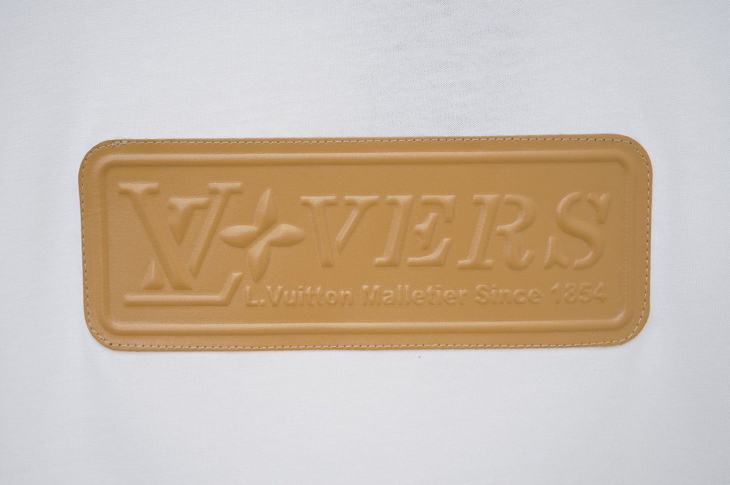 145NE7UDE Stylish T-shirt