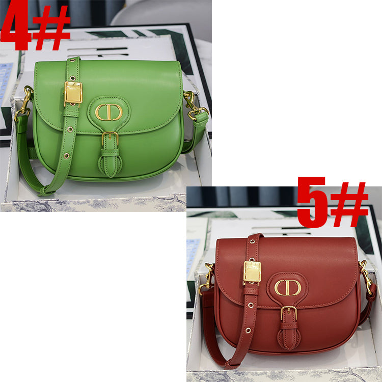 1L48BDE Stylish leather bag