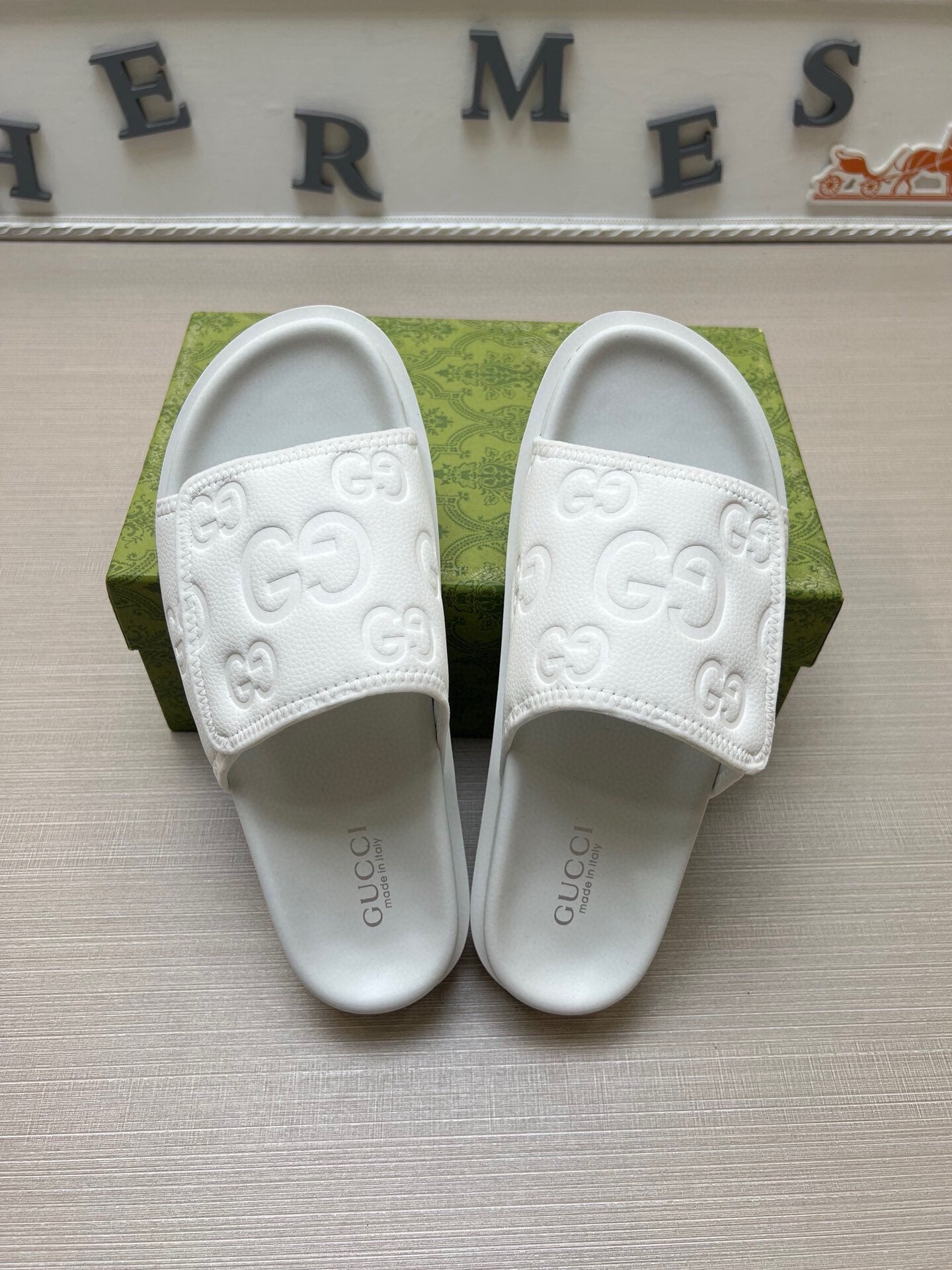 5LB230ZDE Stylish Slippers