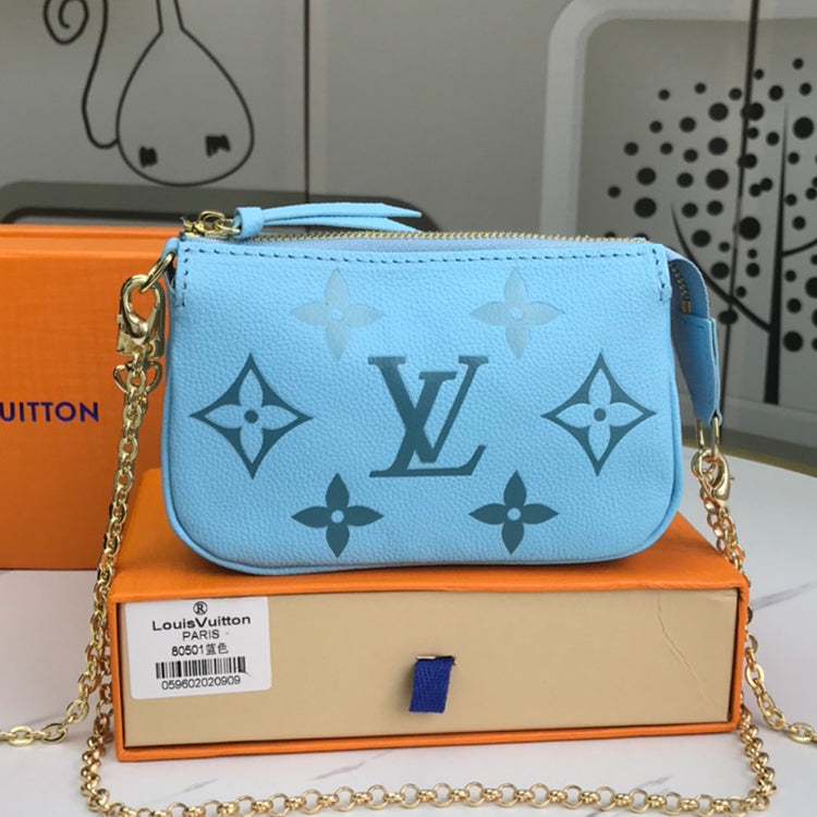 1E043BDE Stylish leather bag
