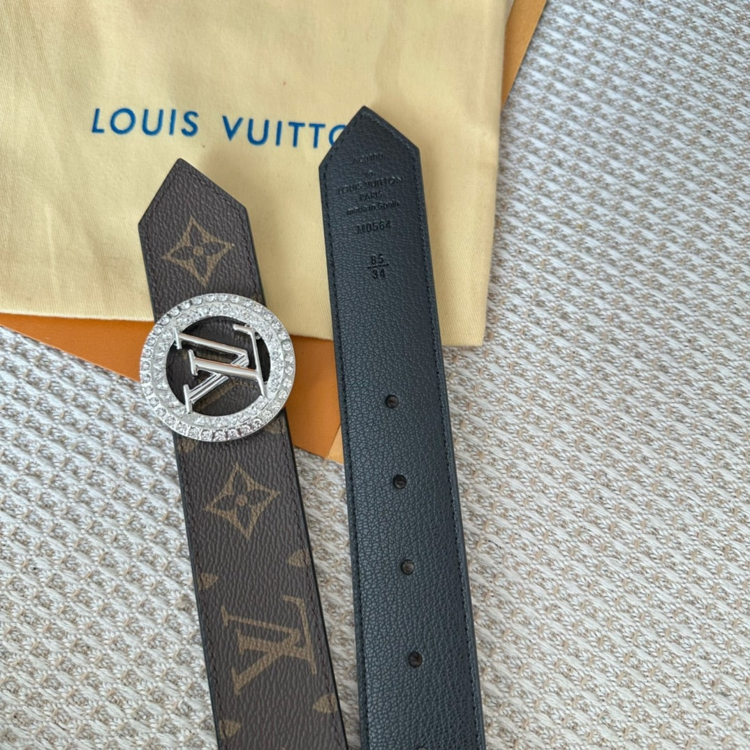14E145PDE Stylish High quality belt With full package