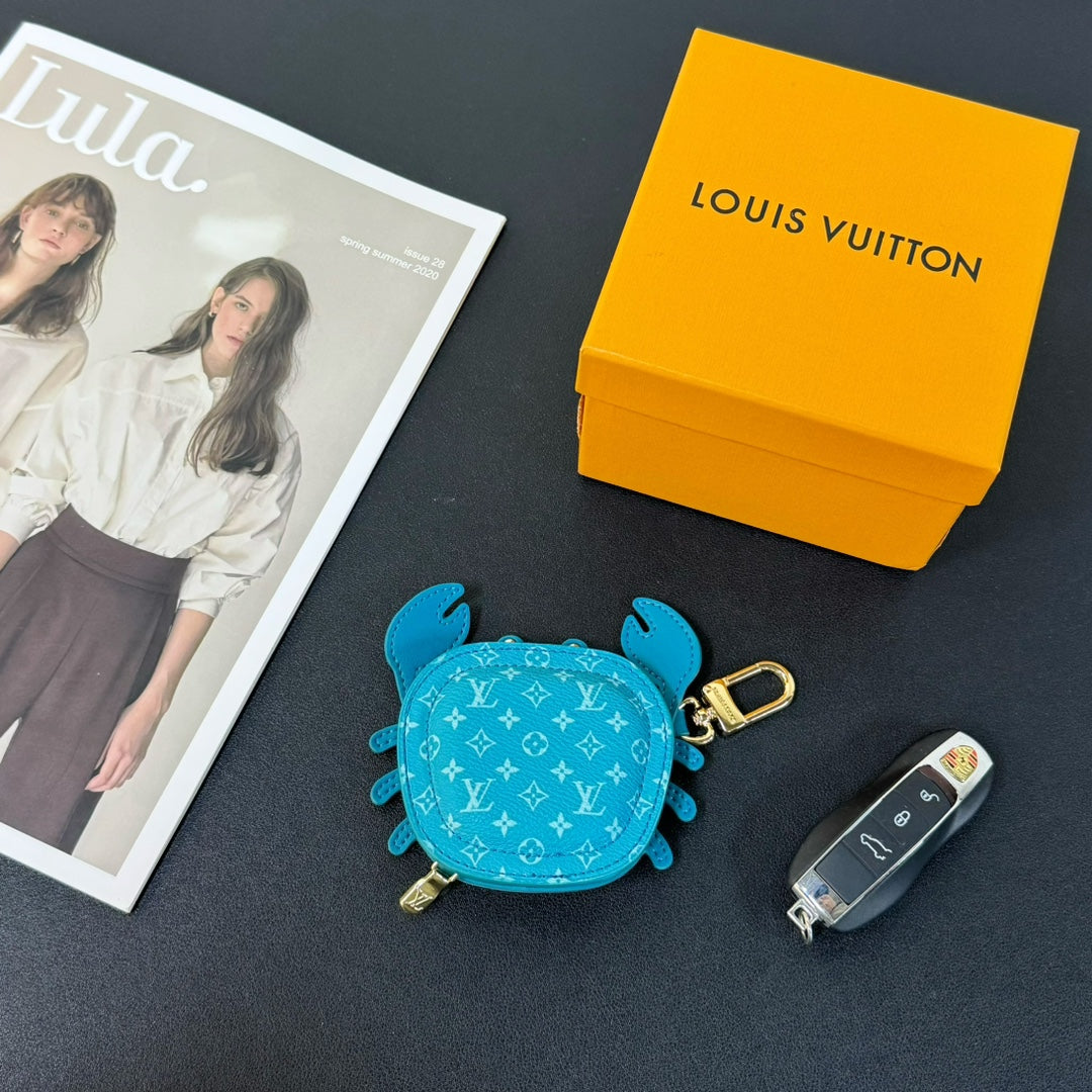 14E26ADE Stylish key closure