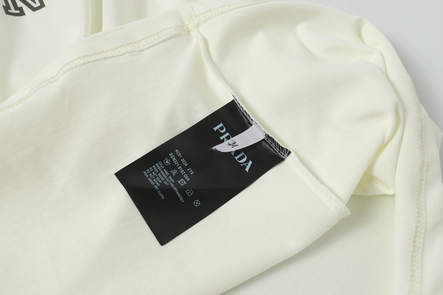 145RP158UDE Stylish T-shirt