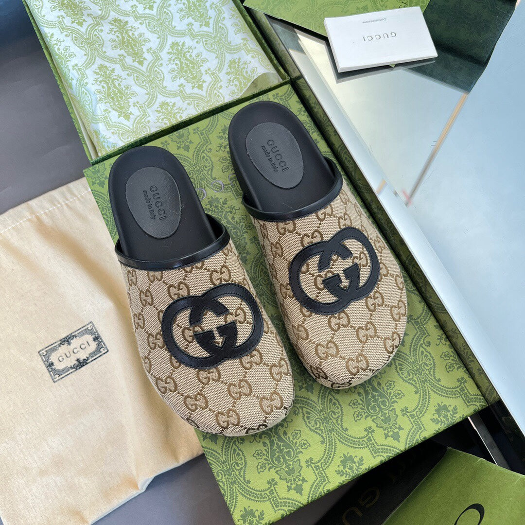 2YB26ZDE Stylish Slippers