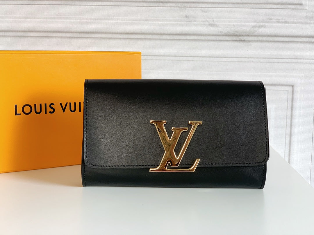 1XE38BDE Stylish leather wallets