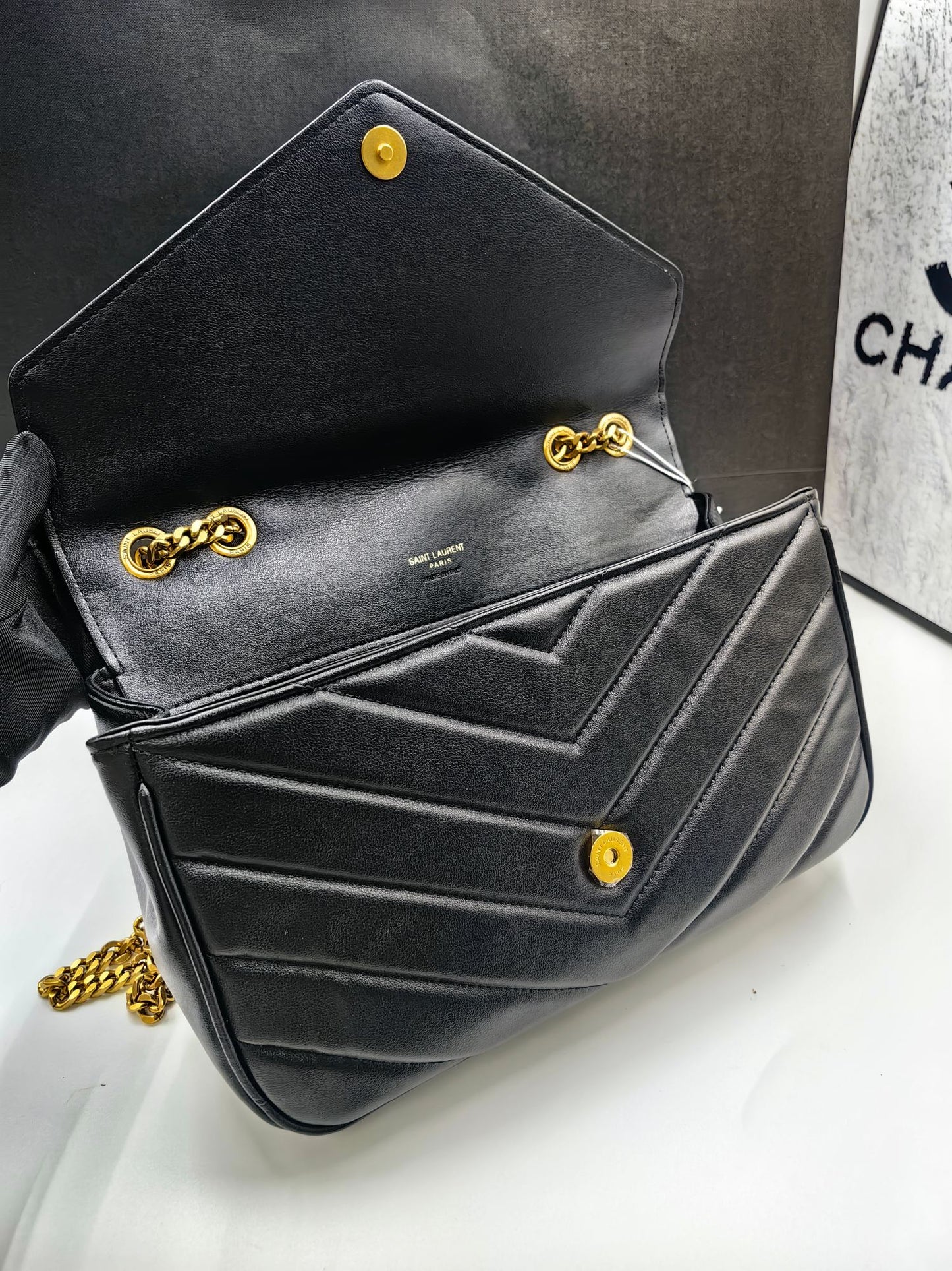 165NSL108BDE Stylish leather bag