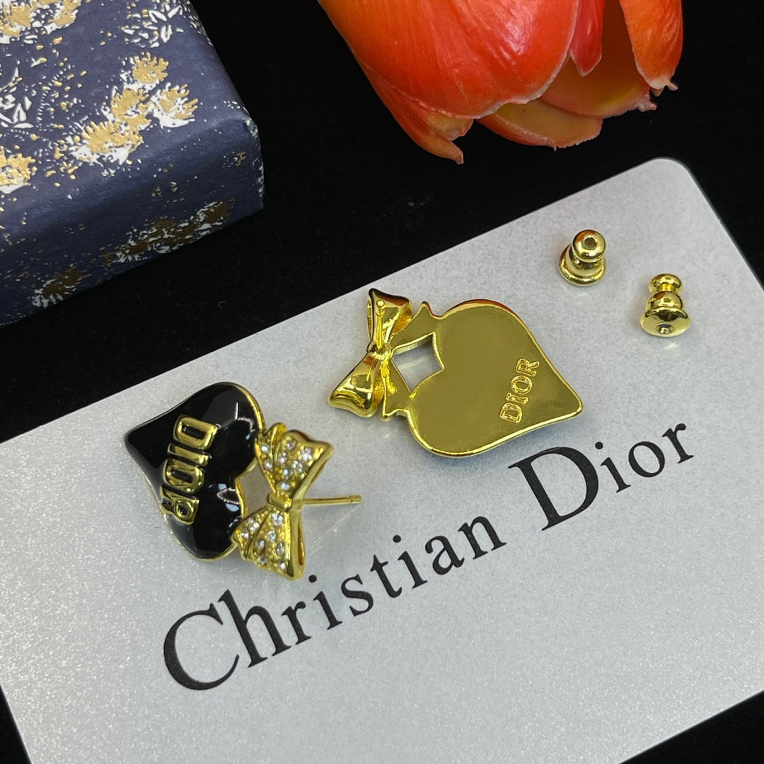 14D772EDE Stylish Earrings