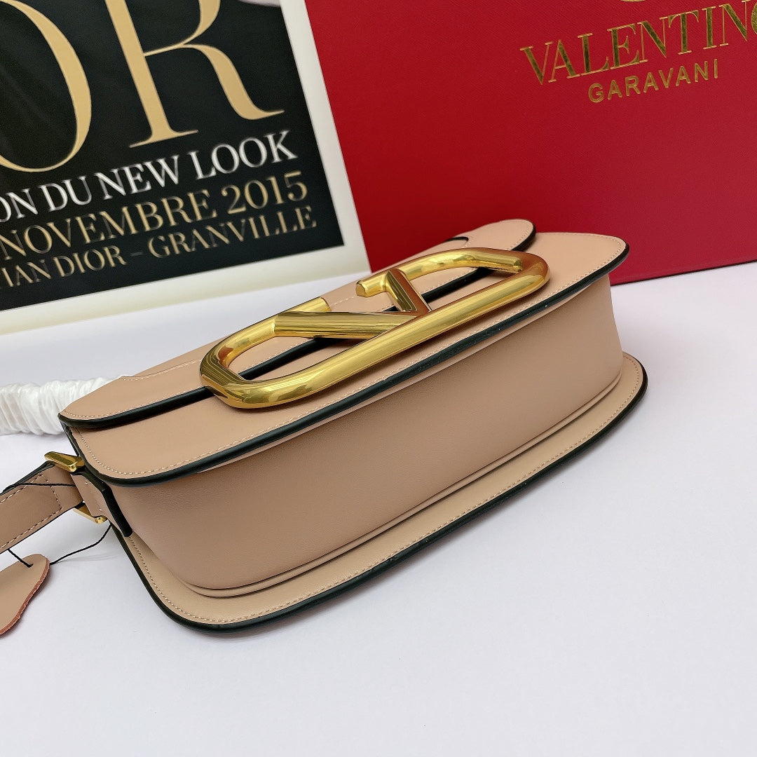 5A45BDE Stylish leather bag