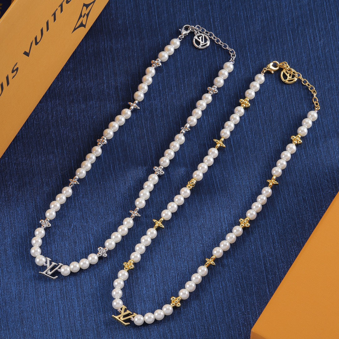 14E1017XDE Stylish Necklaces