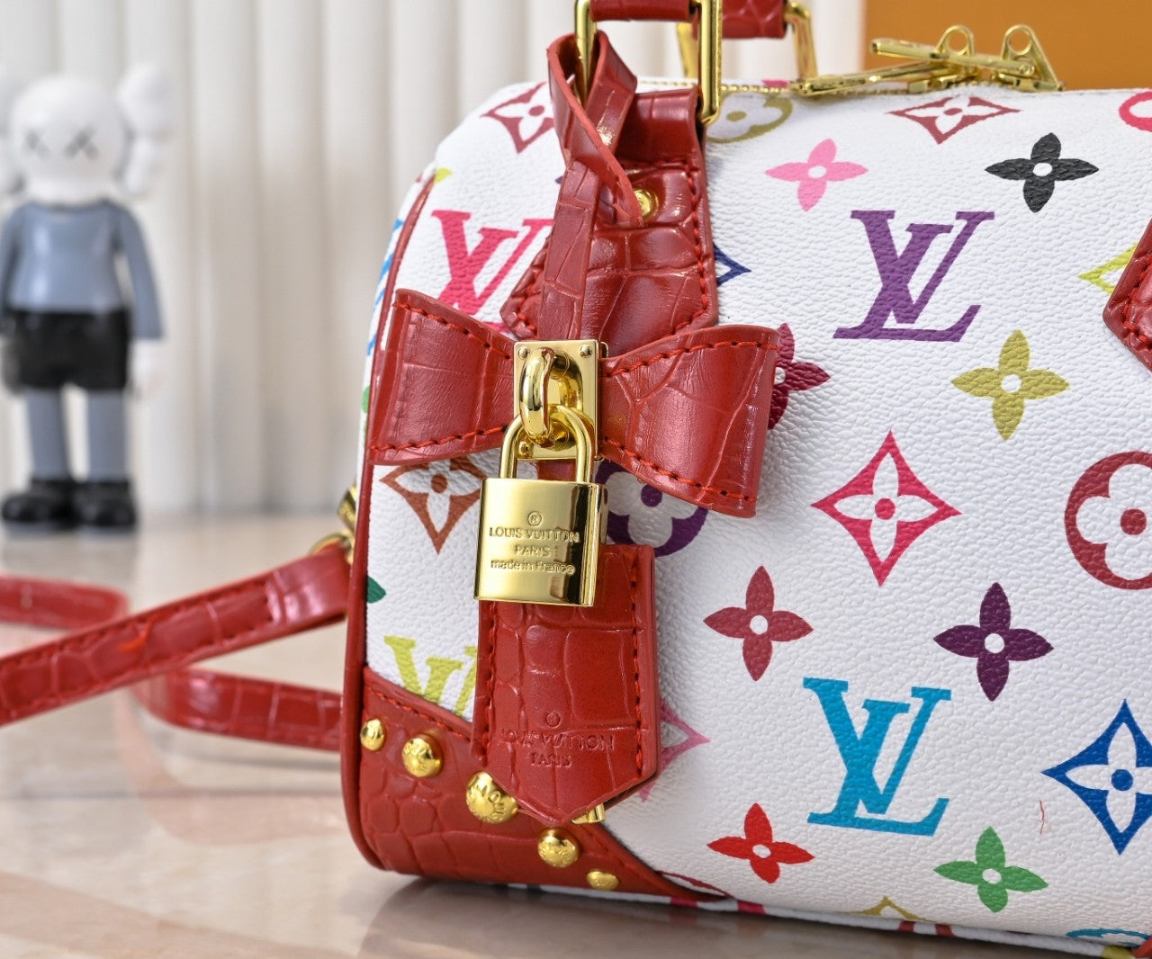 155NE75BDE Stylish leather bag