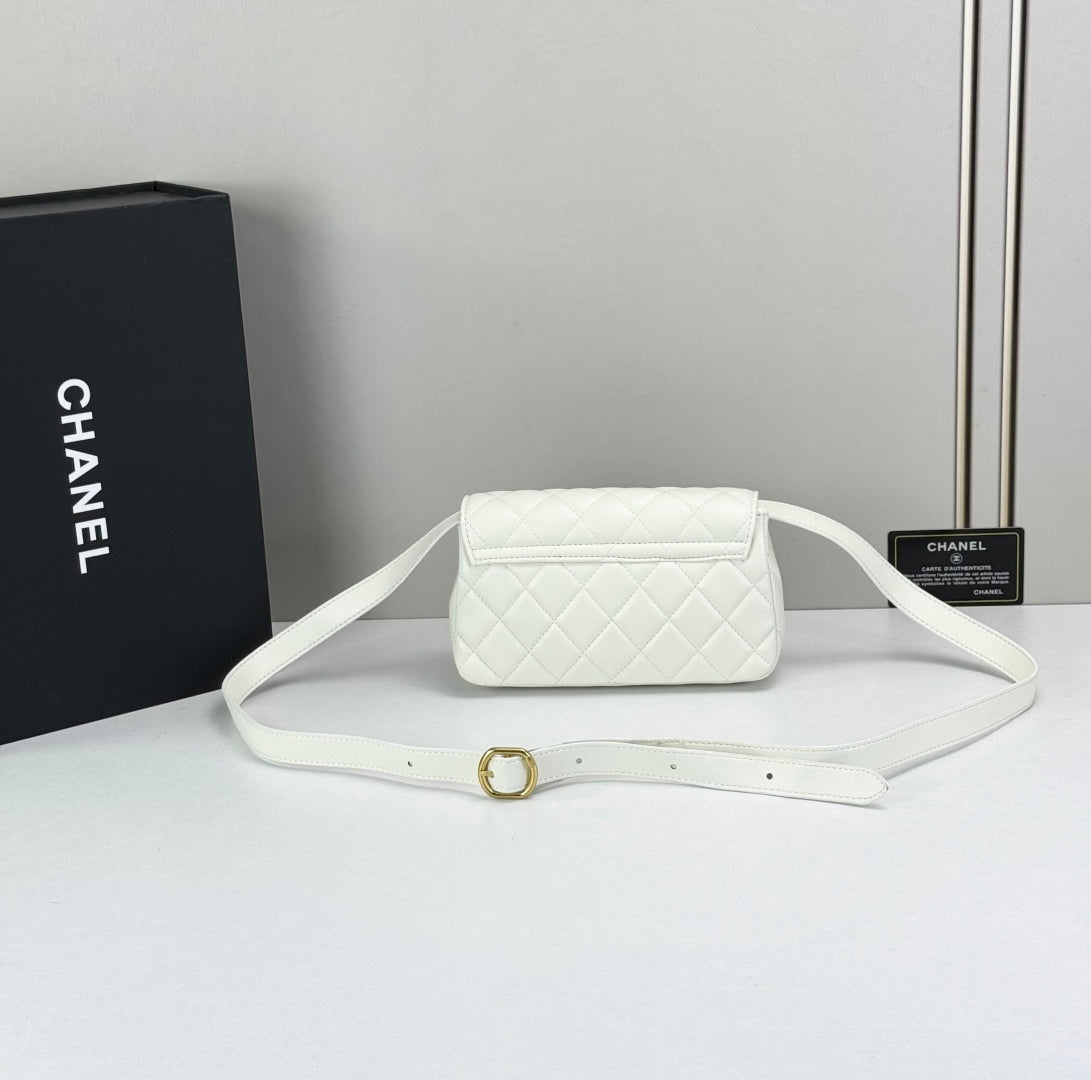 15RC61BDE Stylish leather bag