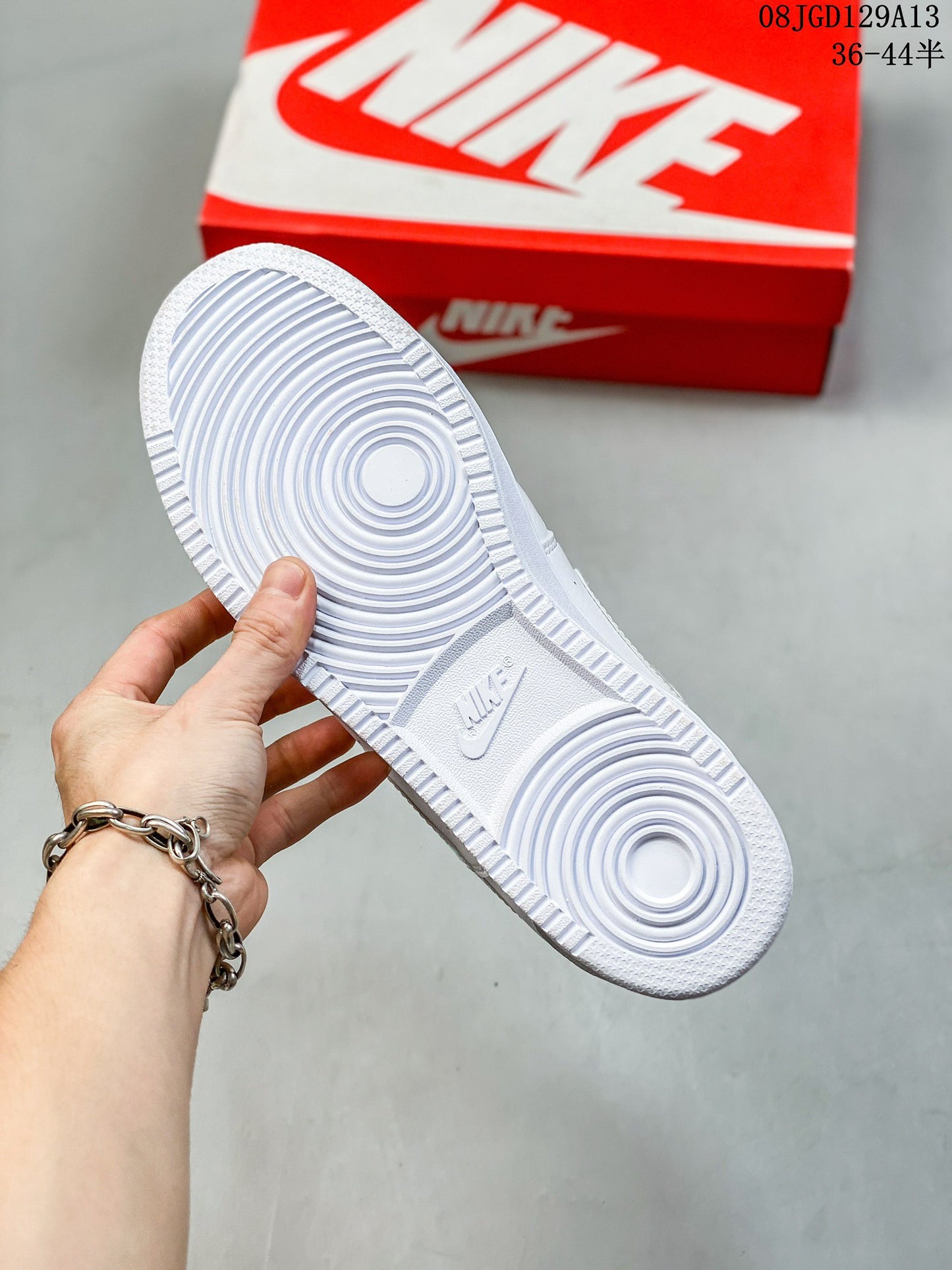 4YN41ZDE Stylish Sneakers (No Box, August-October Big Sale)