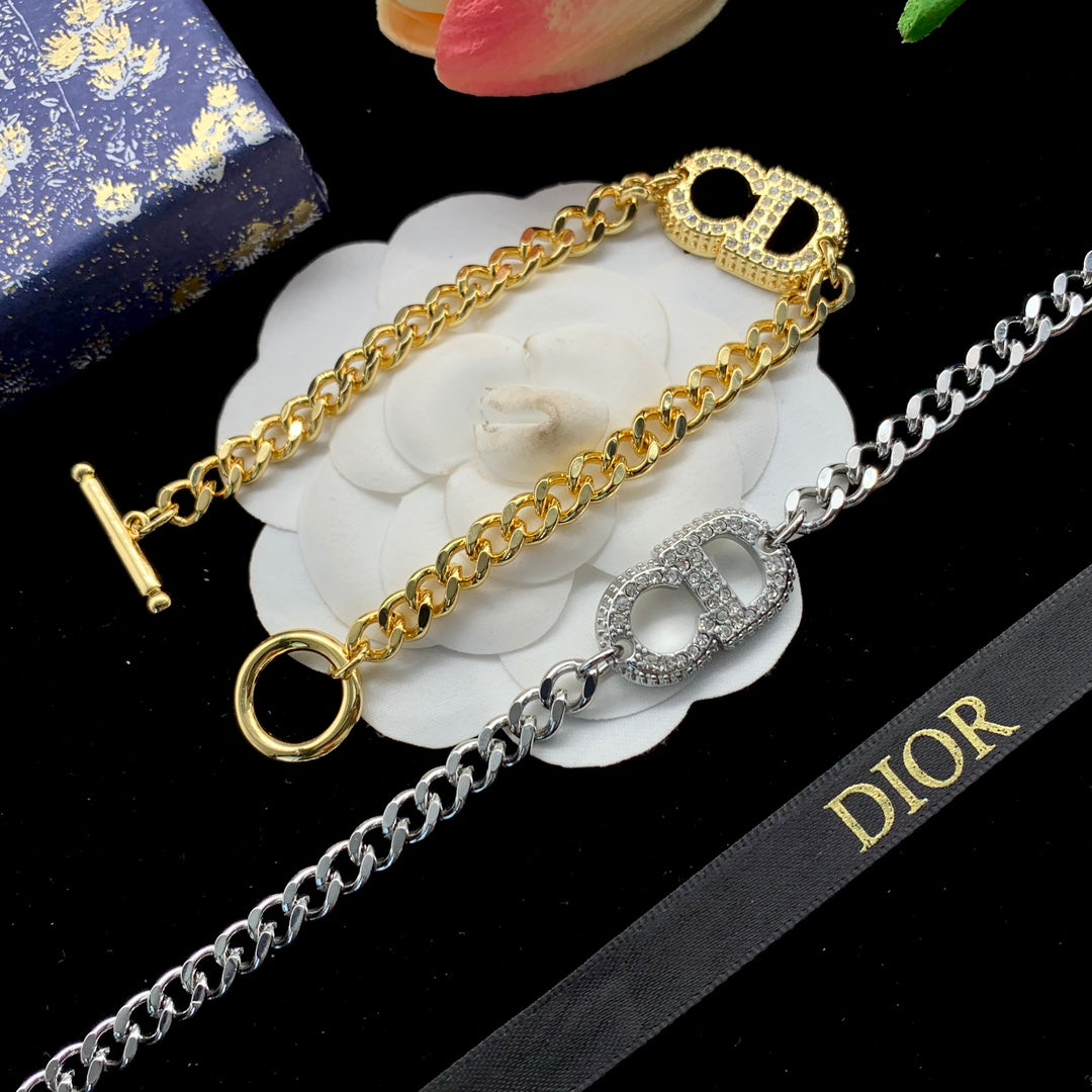 1ND45KDE Stylish bracelet