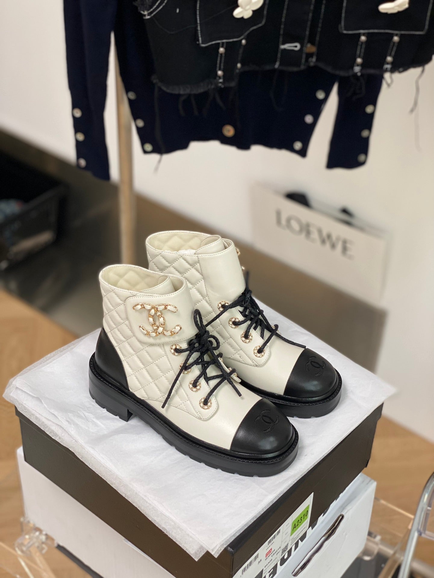 1JC10ZDE Stylish boots