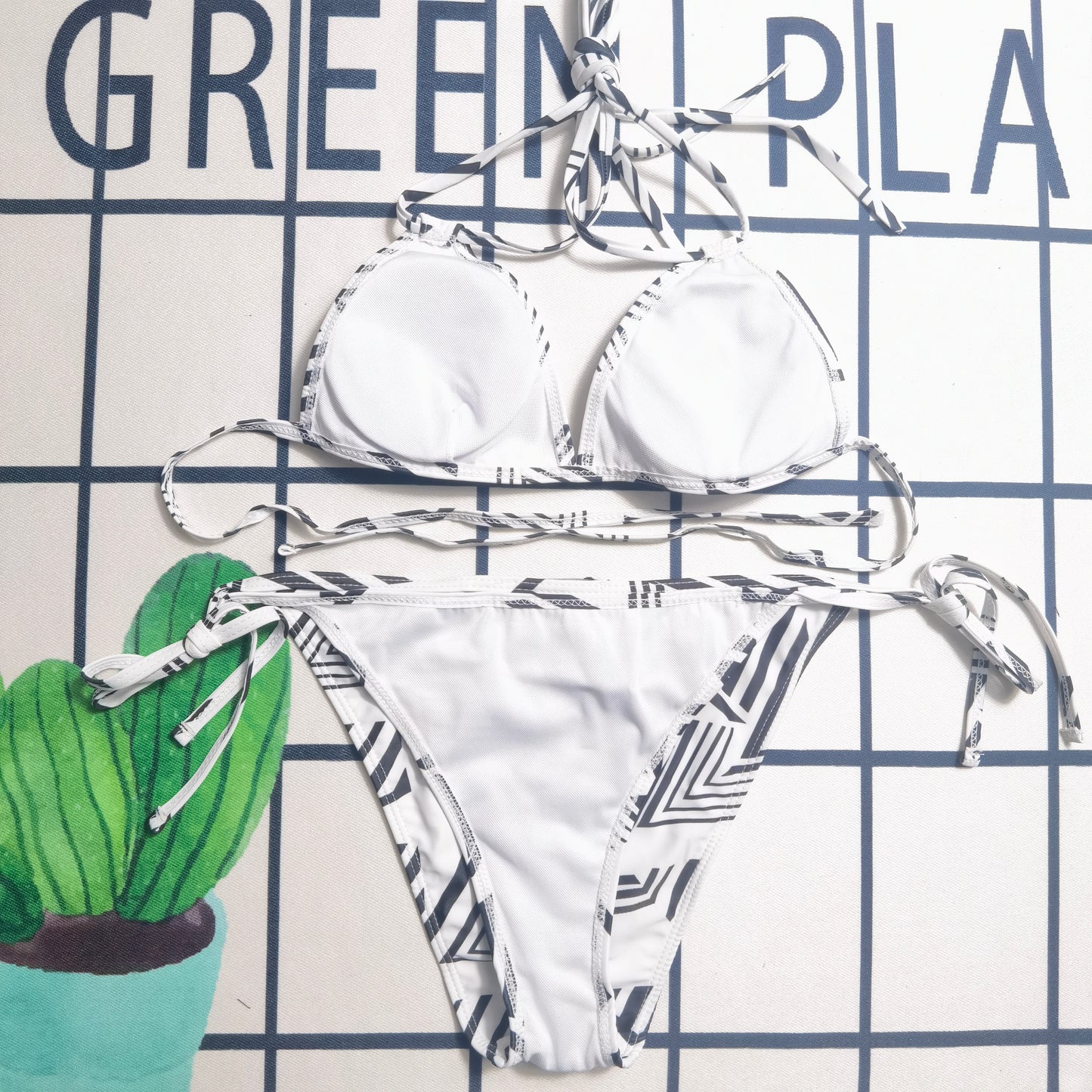 14C236YDE Stylish Bikini swimsuit