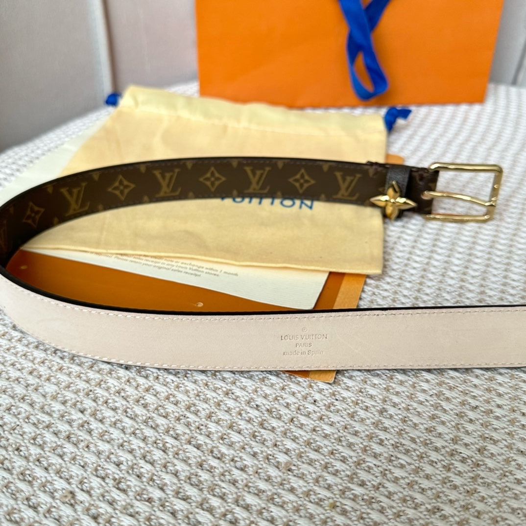 14E43PDE Stylish High quality belt With full package