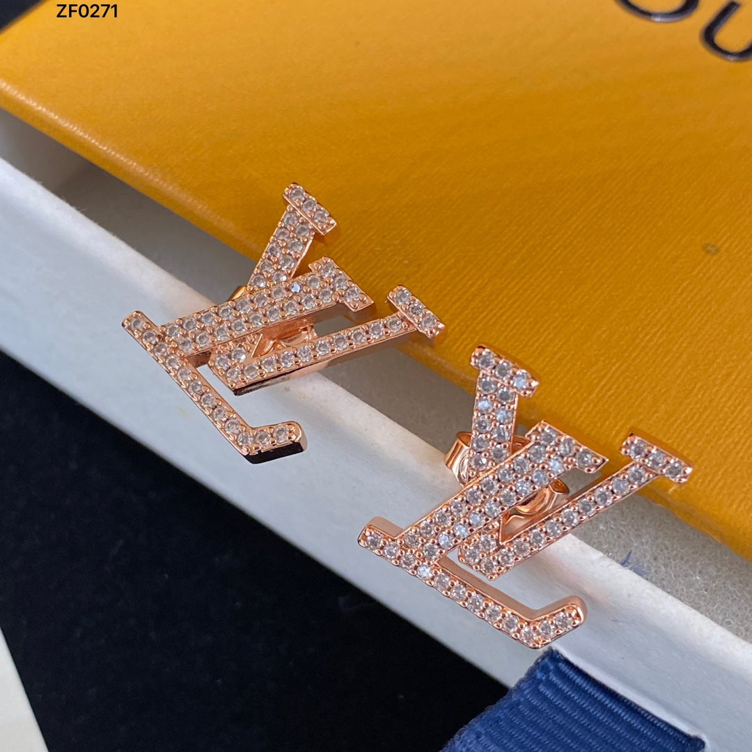 1E214EDE Stylish Earrings