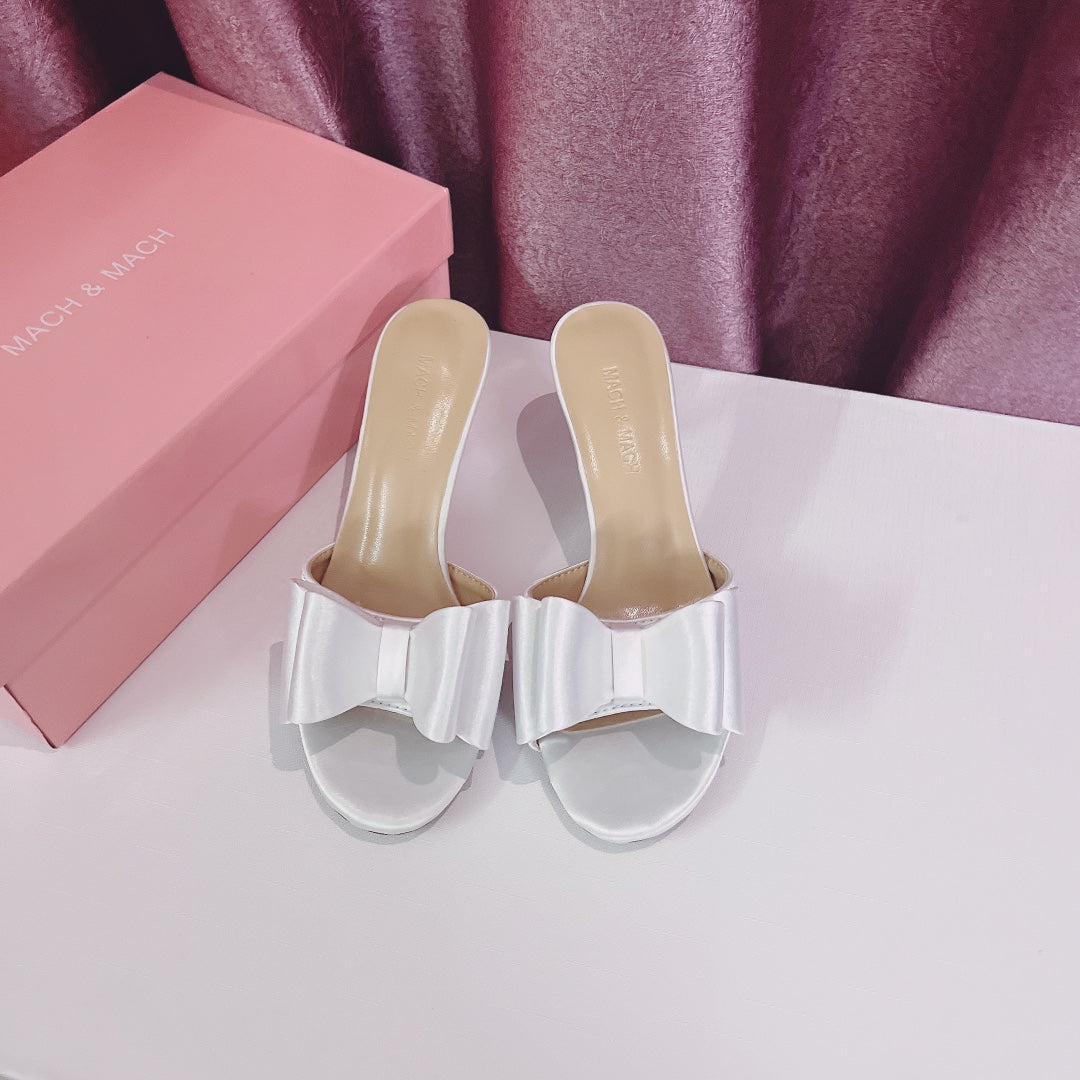 14A43ZDE Stylish High heels Heel height 8cm