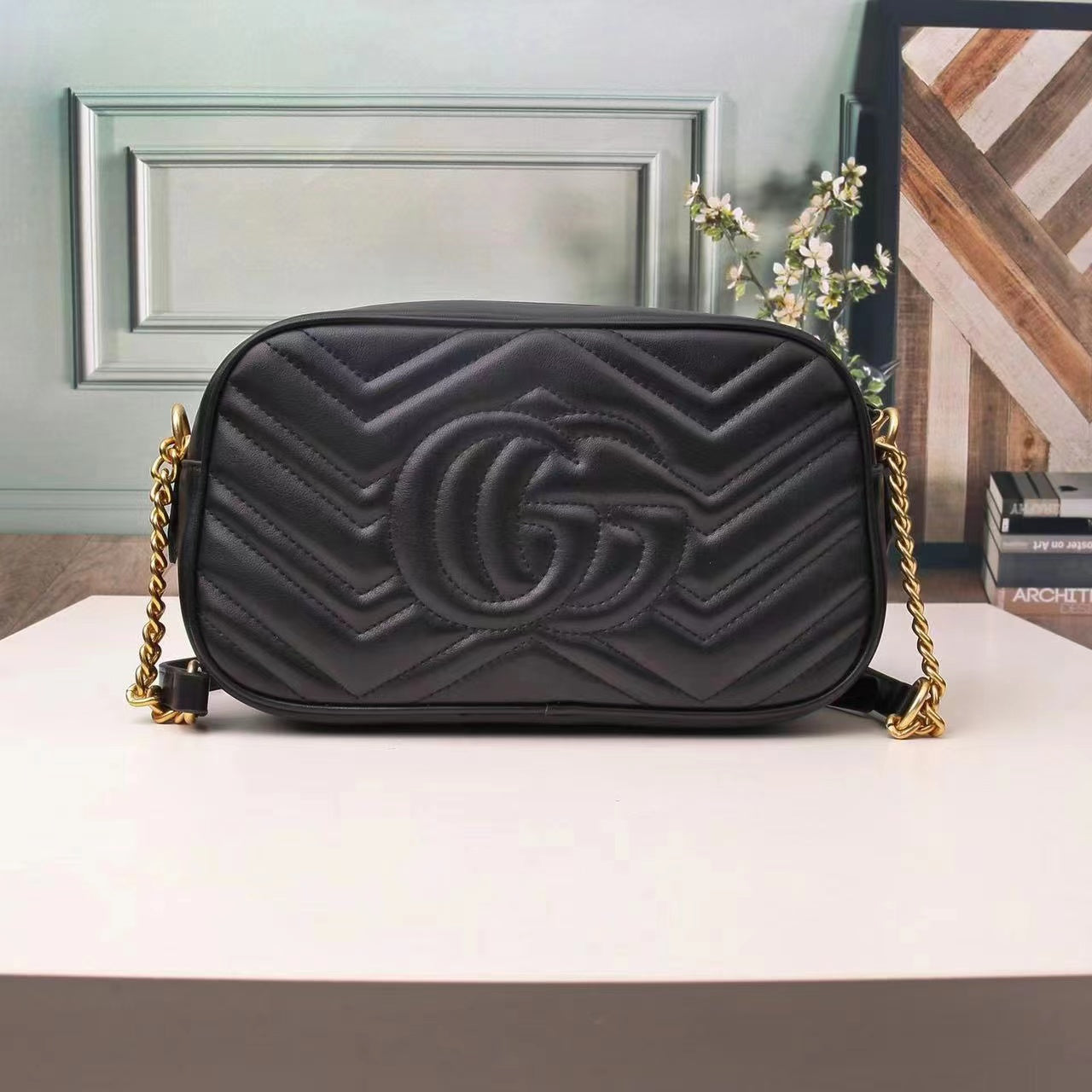 1B200BDE Stylish leather bag