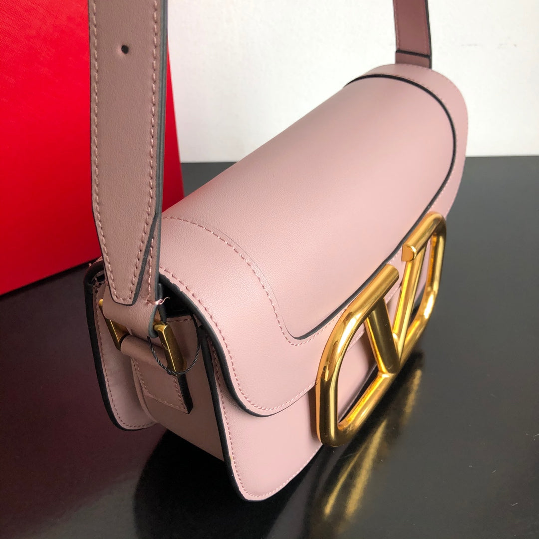 5A45BDE Stylish leather bag