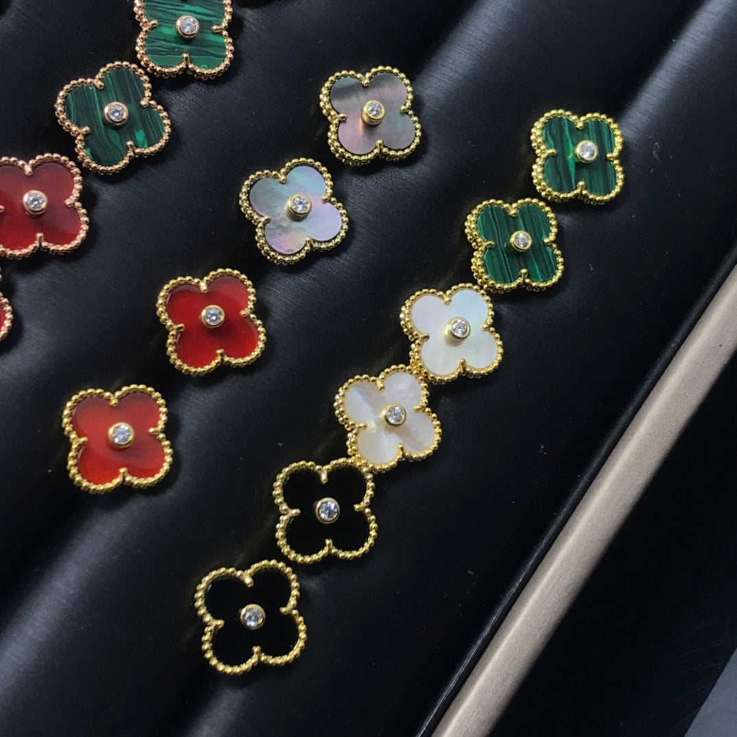 5XVA194EDE Stylish Earrings