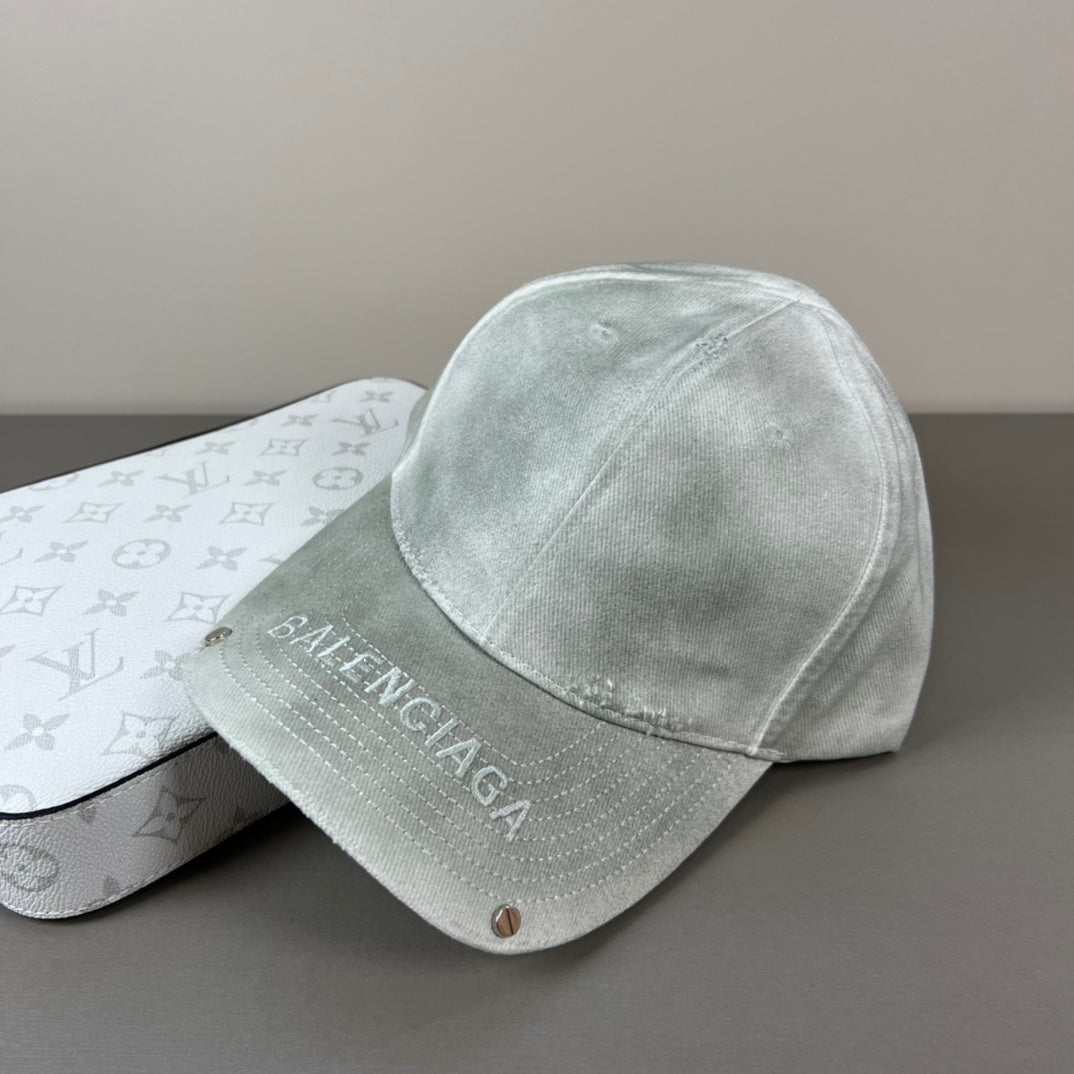 125ZJ529MDE Stylish hats