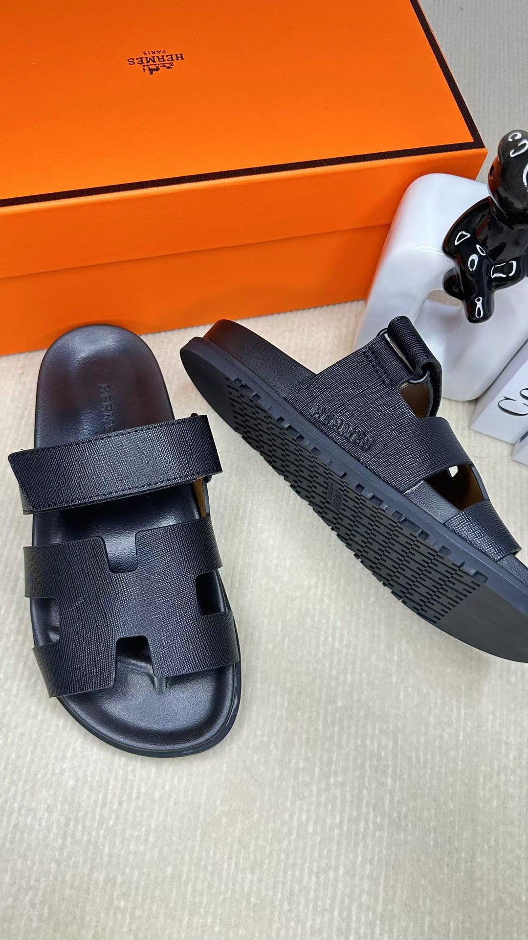 255QH26ZDE Stylish leather shoes