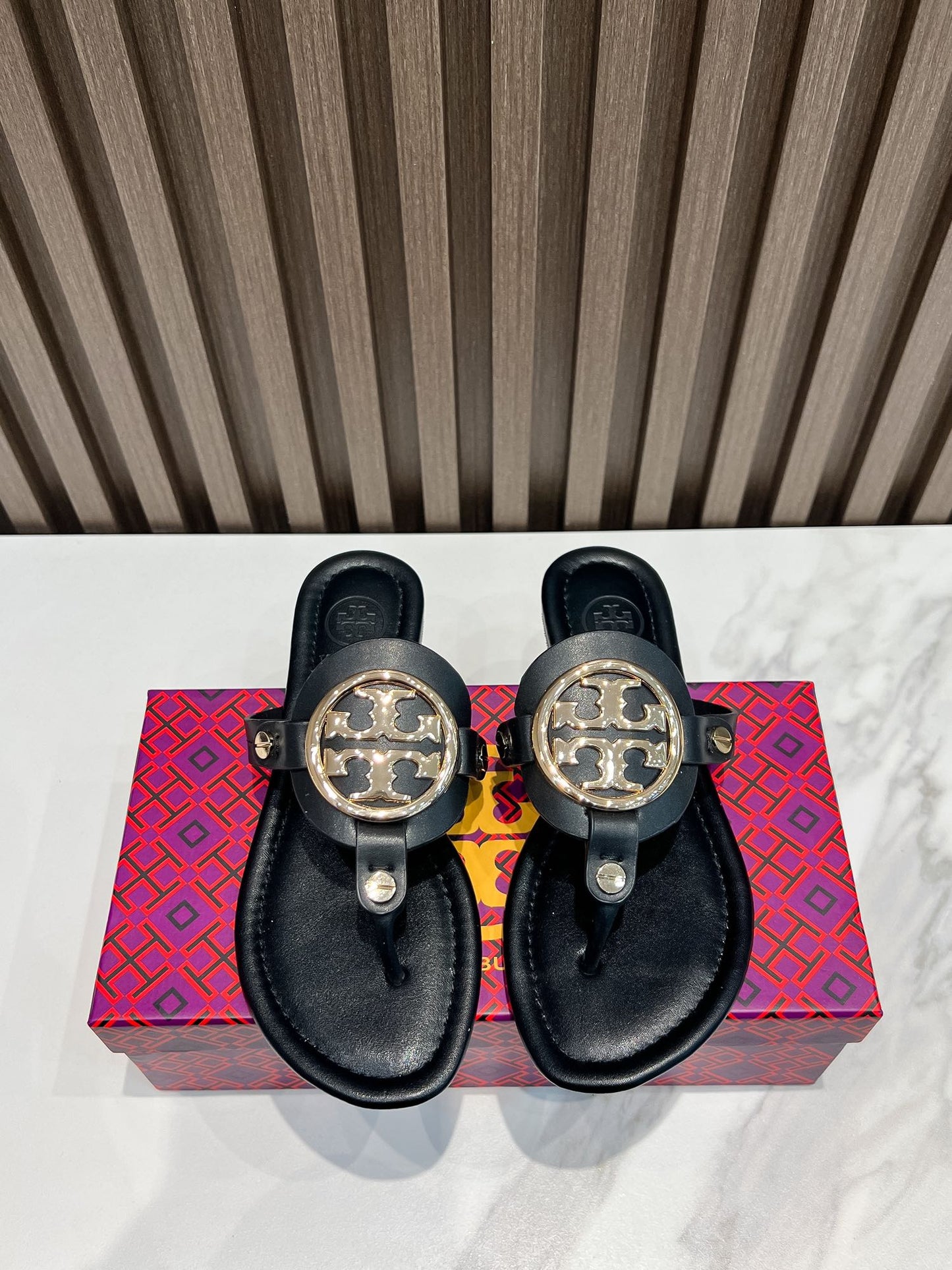 255QA34ZDE Stylish leather shoes