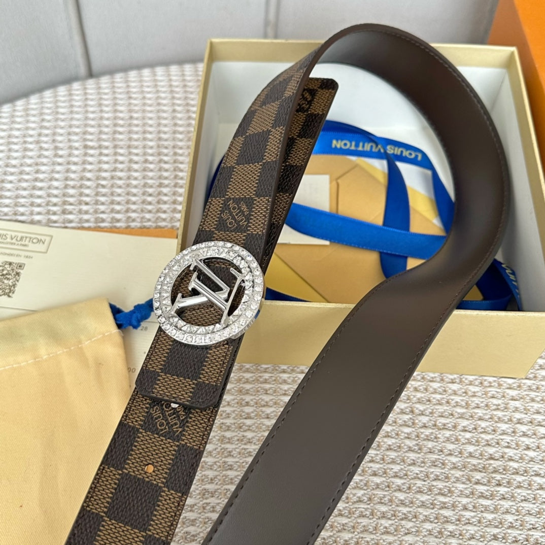 14E128PDE Stylish High quality belt With full package