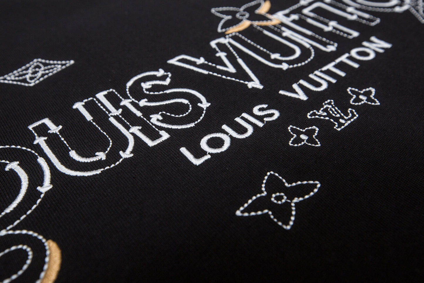 125WE7UDE Stylish T-shirts