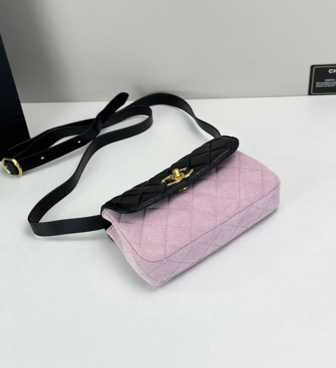 15RC61BDE Stylish leather bag