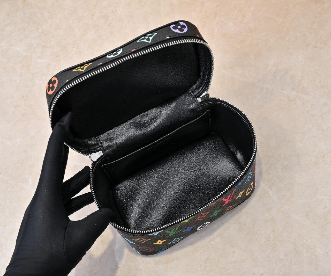 15XE11BDE Stylish leather bag